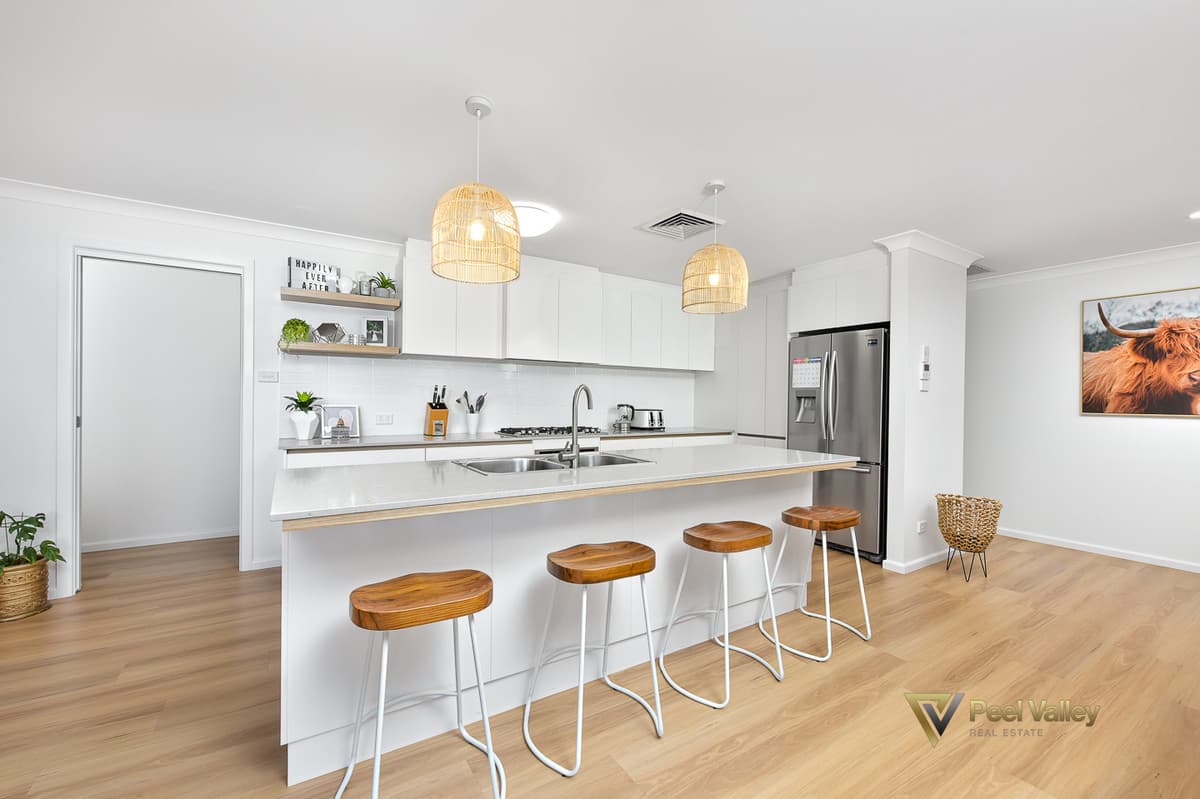 25 Mustang Close, TAMWORTH NSW 2340, Tamworth - Thumbnail 2