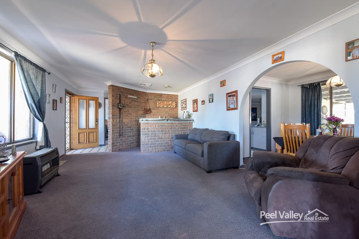 3 Warwick Road, TAMWORTH NSW 2340, Tamworth - Thumbnail 2