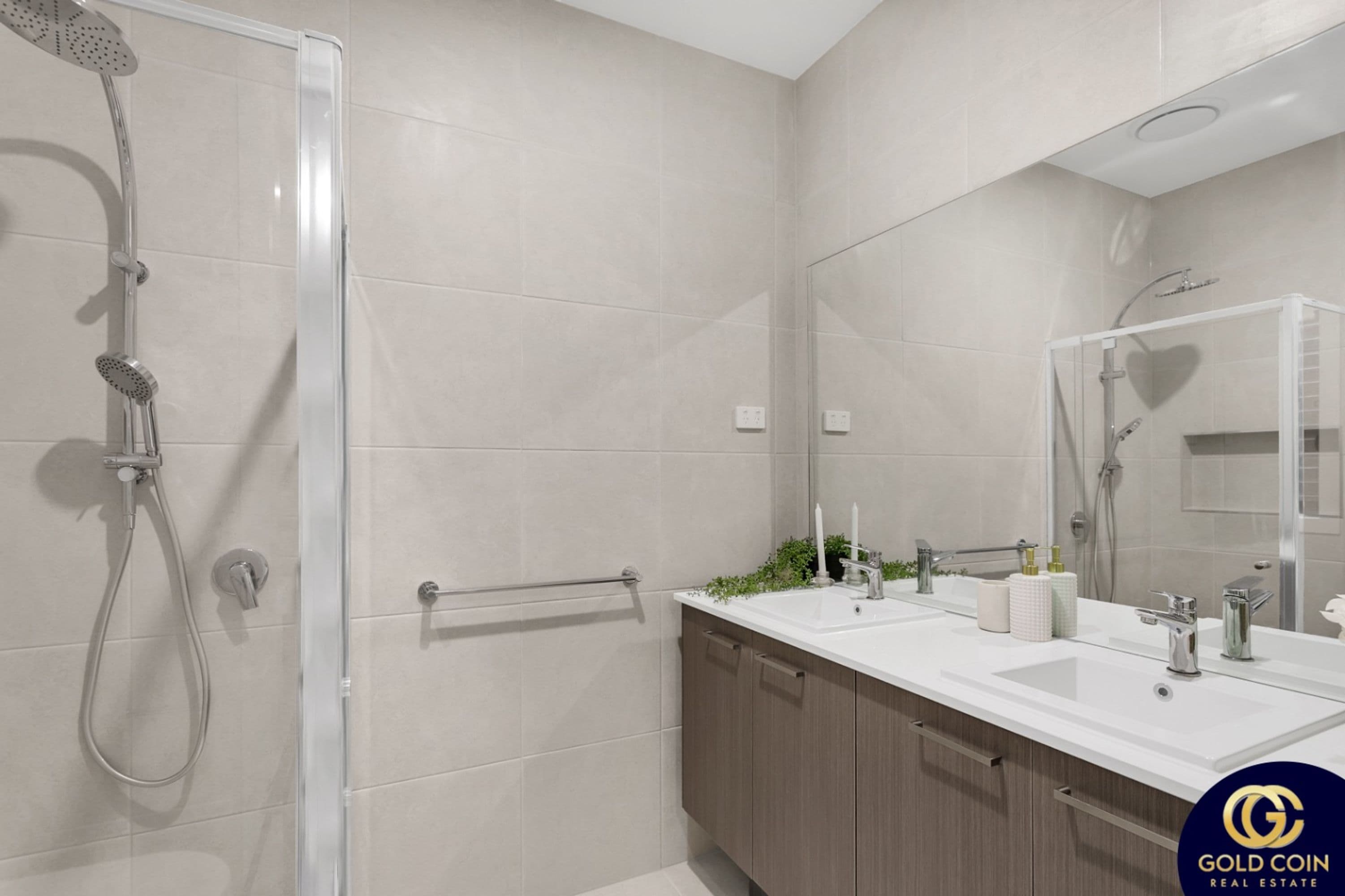 12 Pembrokeshire Loop, Clyde - Thumbnail 4