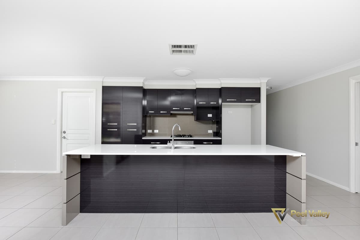 41 Semillon Drive North, TAMWORTH NSW 2340, Tamworth - Thumbnail 3