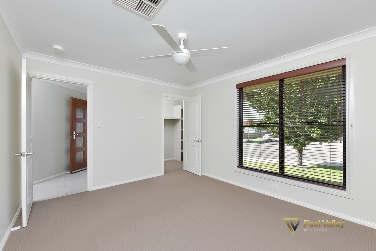 41 Semillon Drive North, TAMWORTH NSW 2340, Tamworth - Thumbnail 6