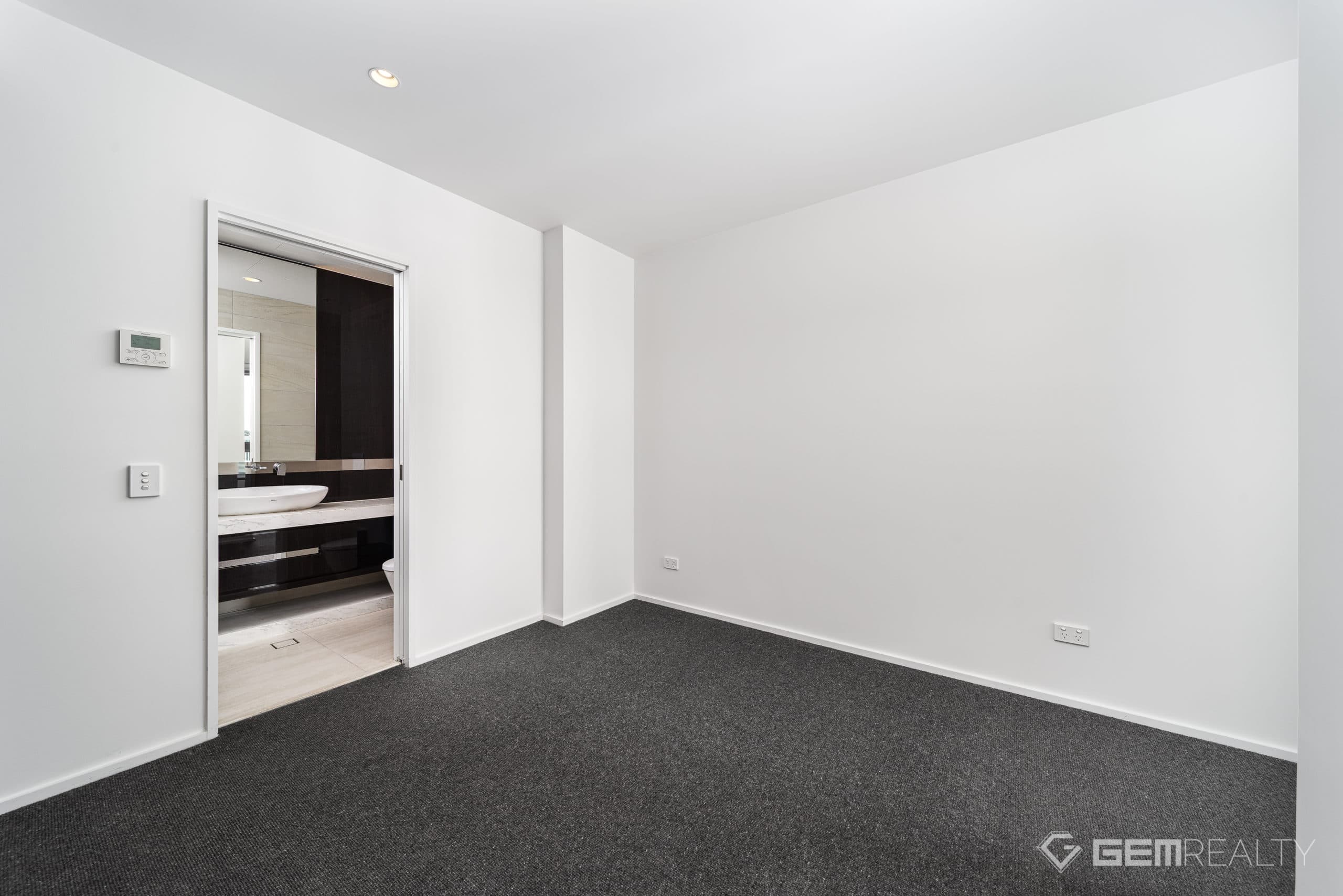 Level 7, 711/20 Queens Road, Melbourne VIC, Melbourne - Thumbnail 4