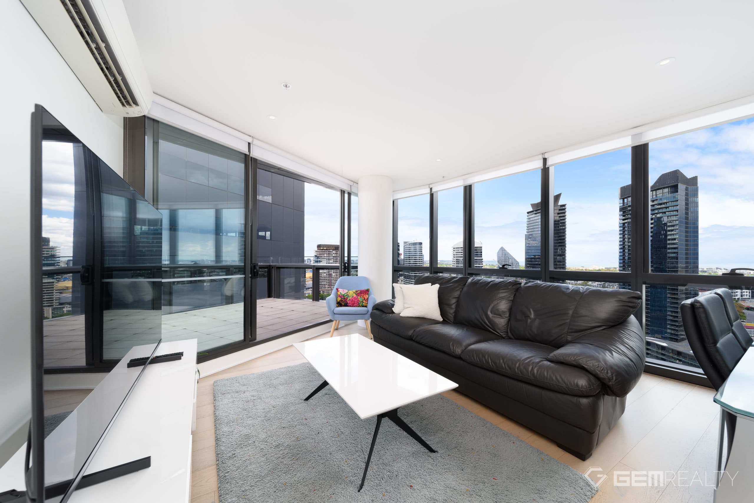2202S/883 Collins Street, Docklands VIC, Docklands - Thumbnail 5