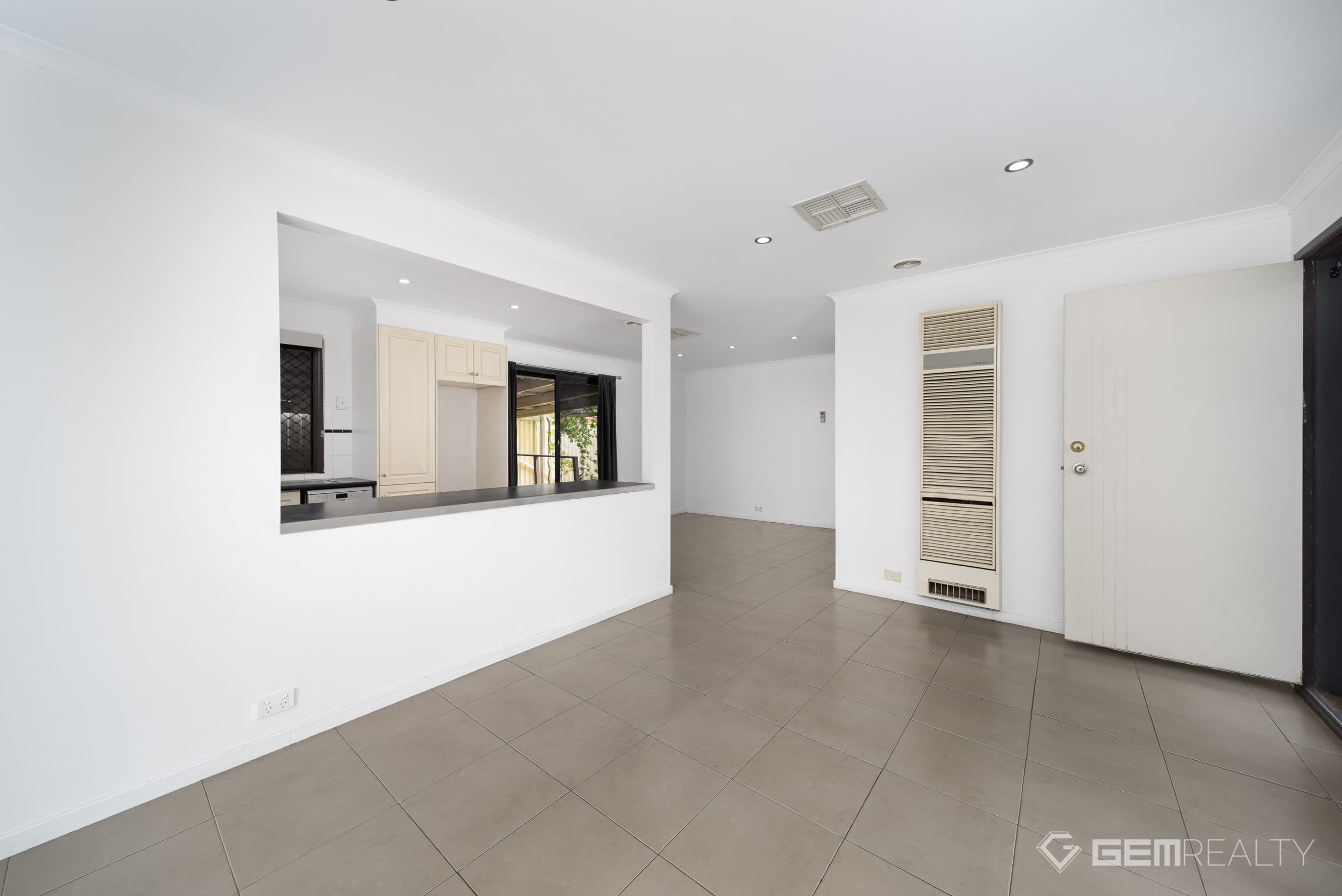 77 Banbury Crescent, Craigieburn VIC, Craigieburn - Thumbnail 4