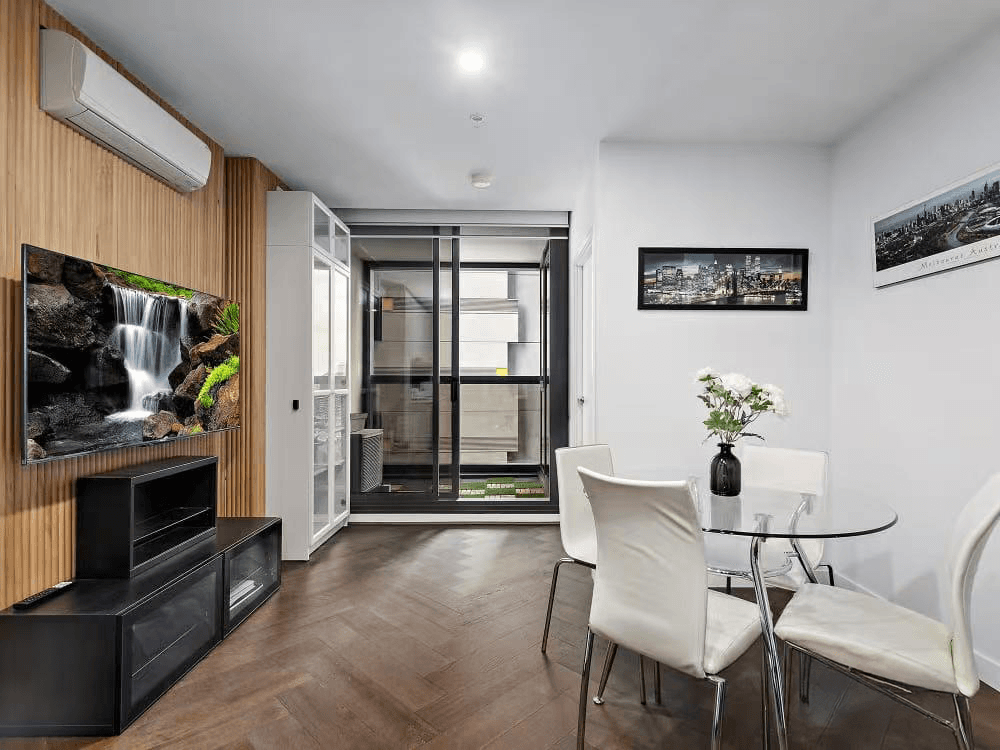 2407/639 Lonsdale Street, Melbourne VIC, Melbourne - Image 1