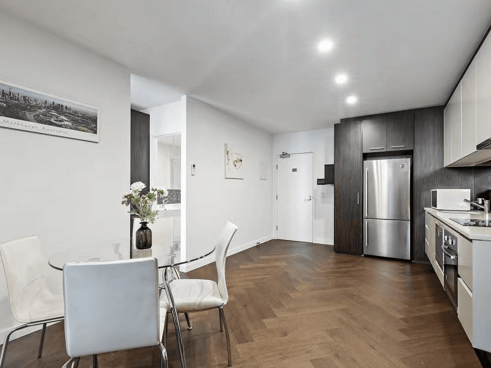 2407/639 Lonsdale Street, Melbourne VIC, Melbourne - Thumbnail 2