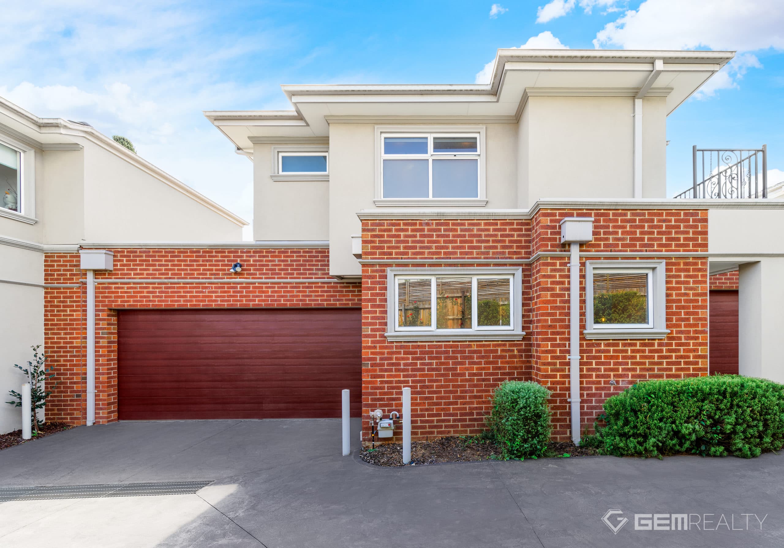 2/8 Persimmon Court, Doncaster VIC, Doncaster - Image 1