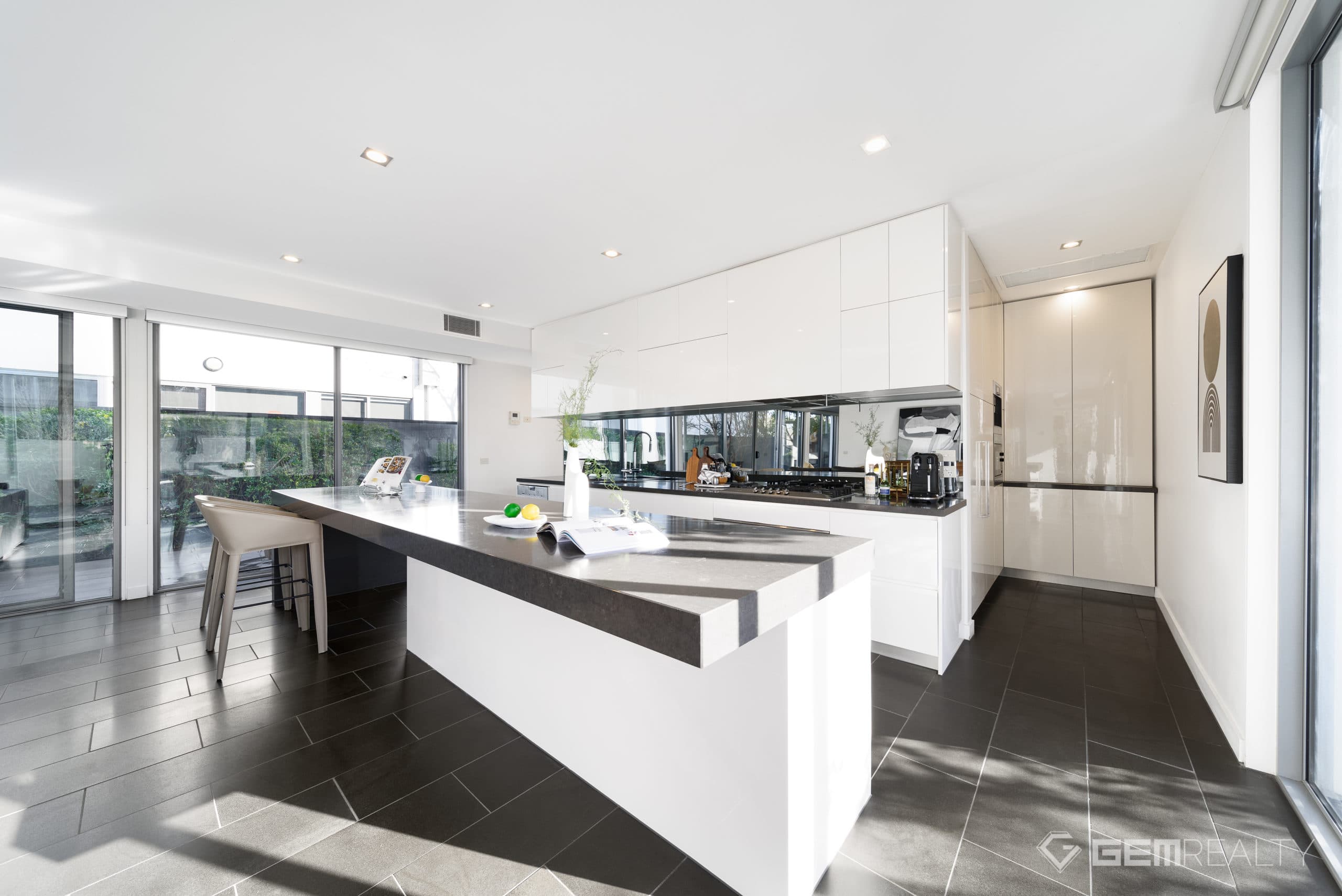 9 Park Avenue, Kew VIC, Kew - Thumbnail 4