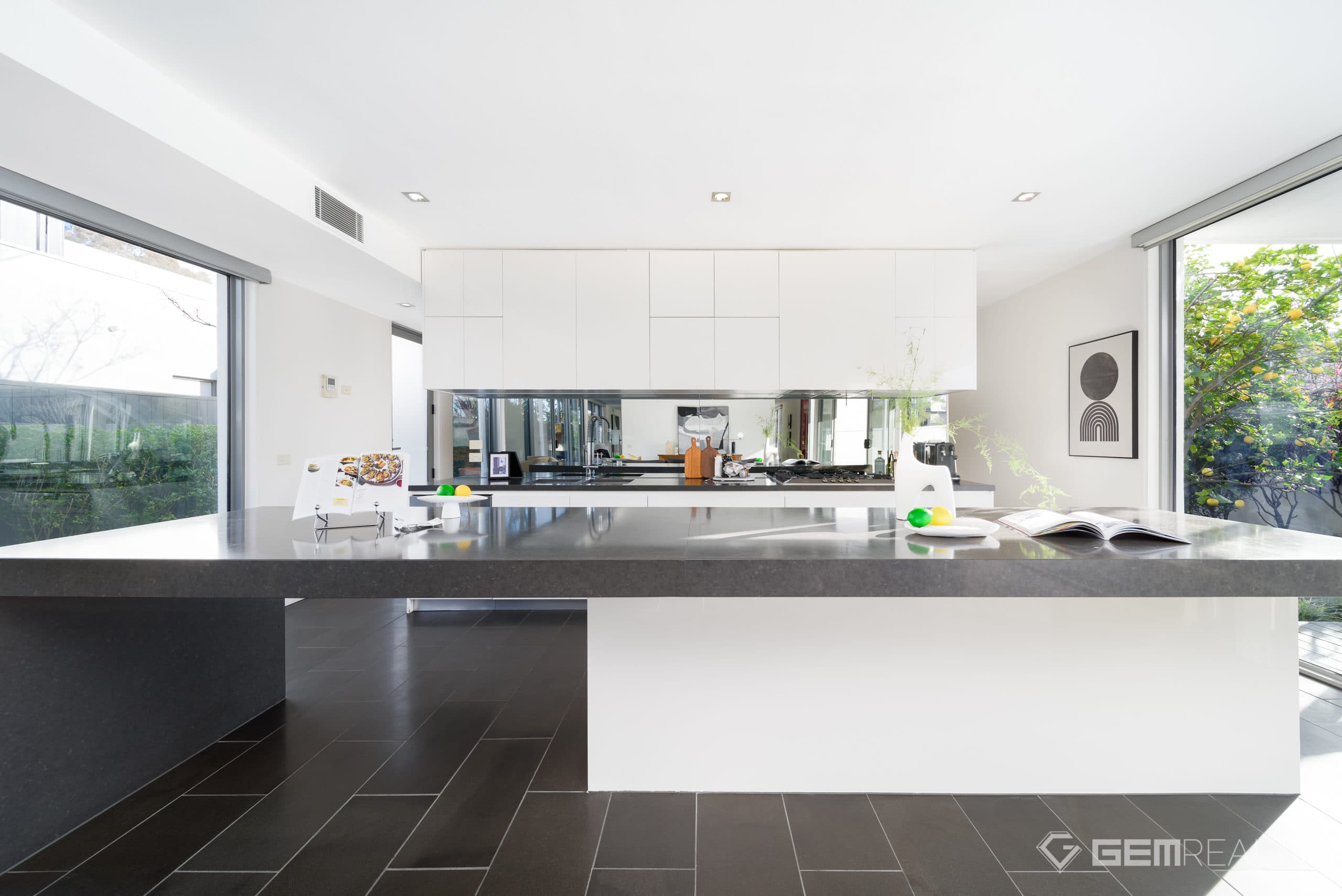 9 Park Avenue, Kew VIC, Kew - Thumbnail 5