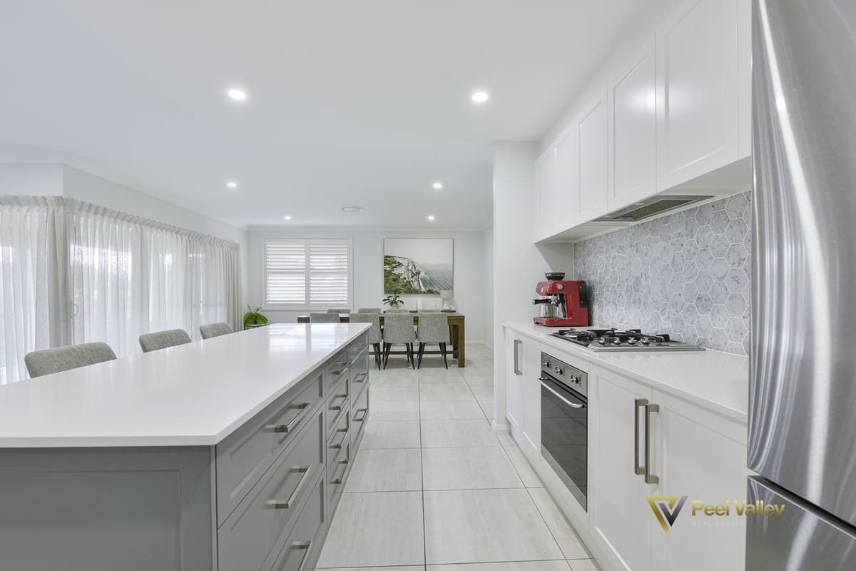 39 Ebony Close, TAMWORTH NSW 2340, Tamworth - Thumbnail 2