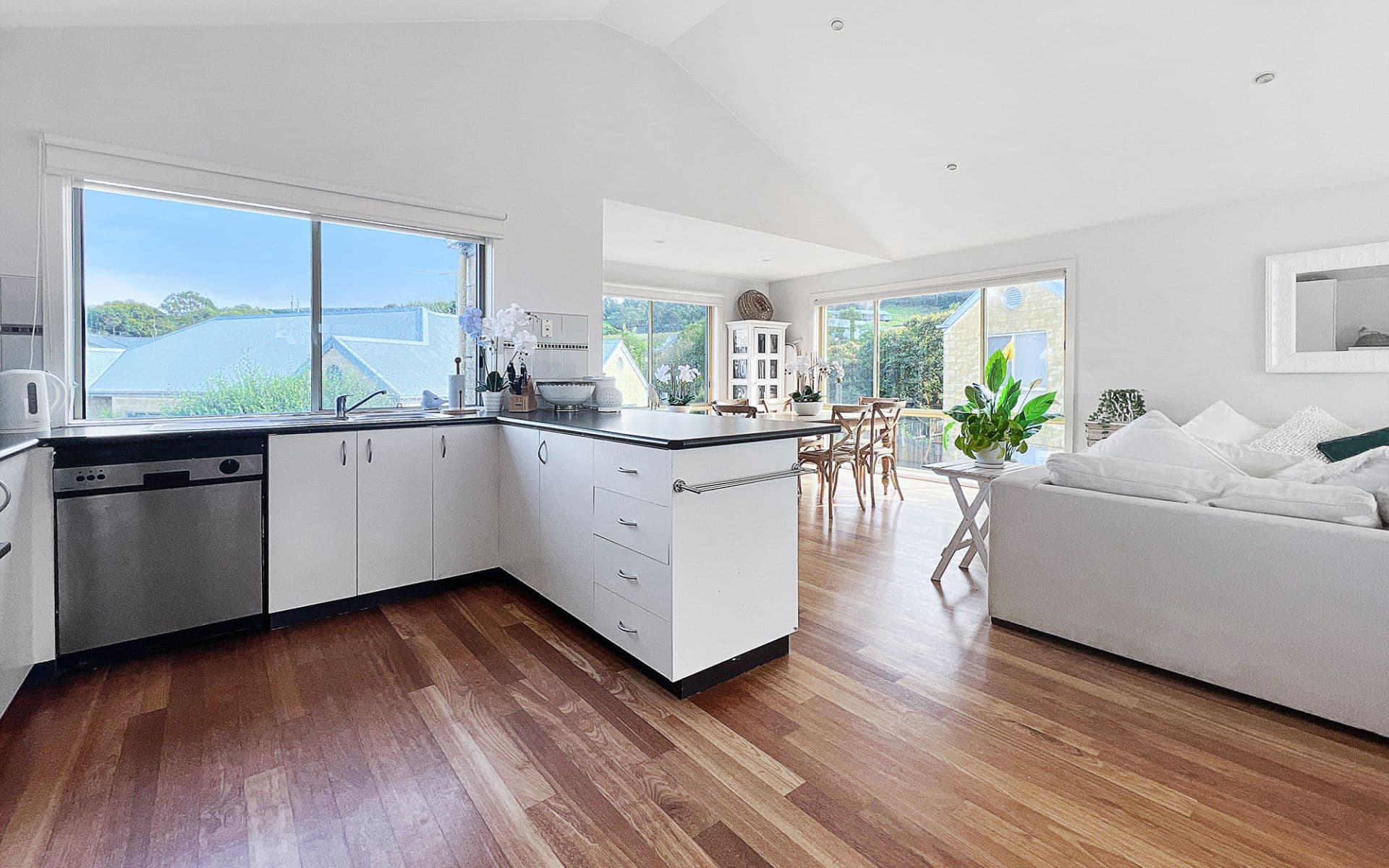 5/3-4 Nizam Quay, Apollo Bay - Thumbnail 6