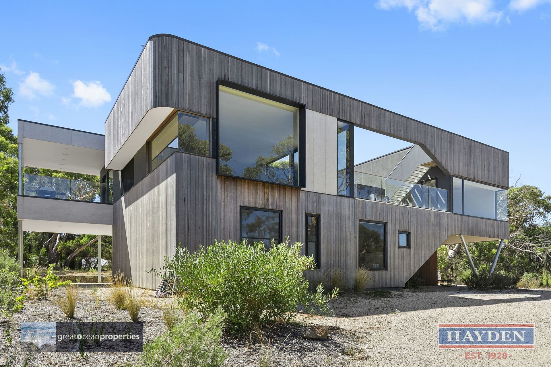 52 Aireys Street, Aireys Inlet - Thumbnail 2