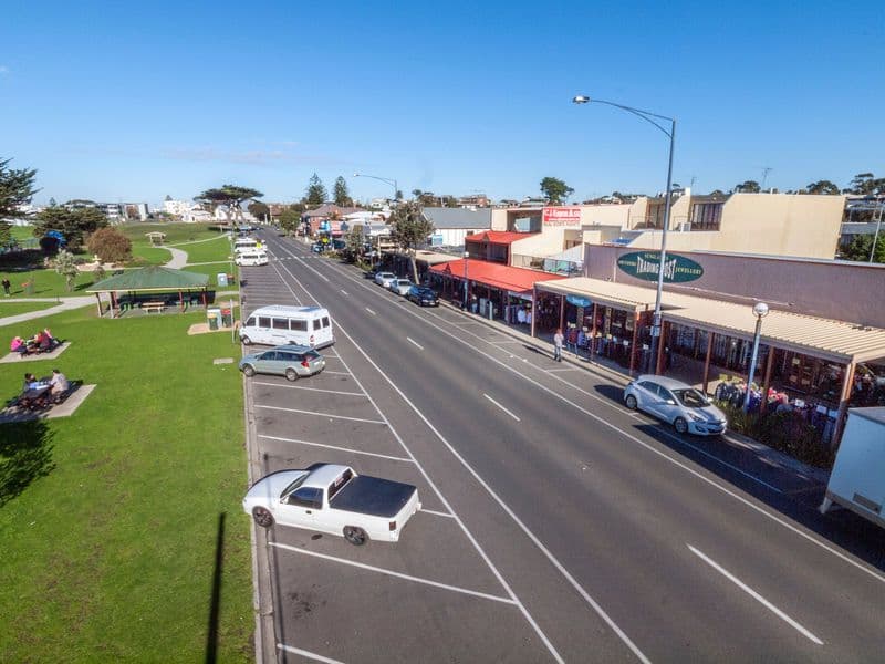 81 Great Ocean Road, Apollo Bay - Thumbnail 4