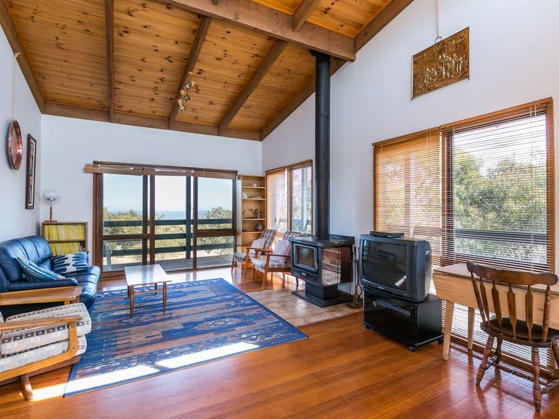 16 Aireys Street, Aireys Inlet - Thumbnail 5