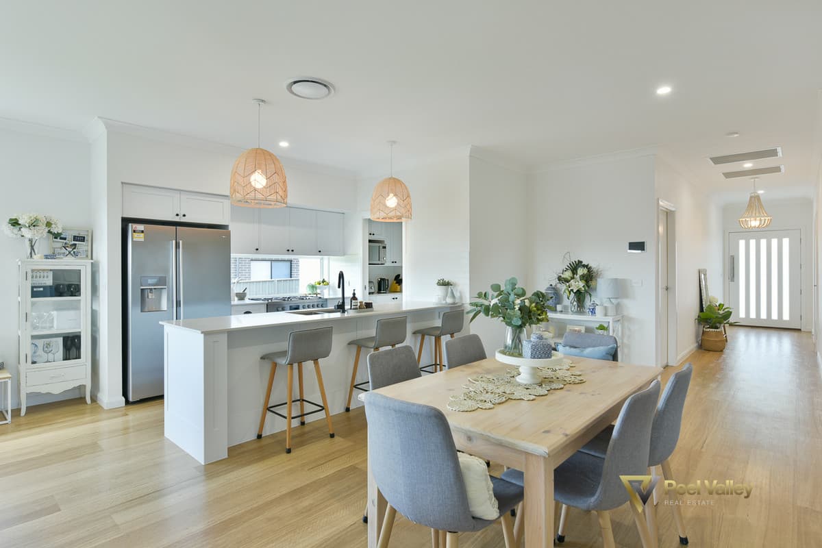 33 Mulga Place, TAMWORTH NSW 2340, Tamworth - Thumbnail 2