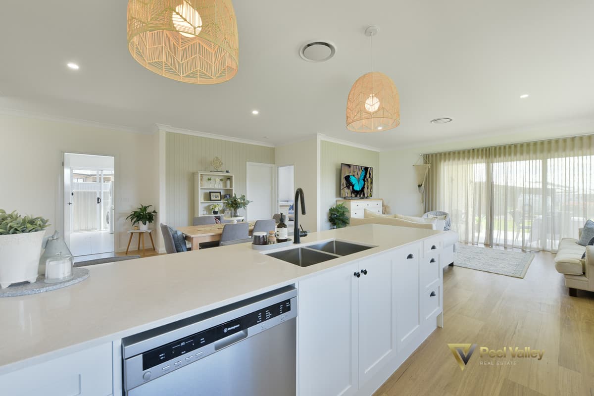 33 Mulga Place, TAMWORTH NSW 2340, Tamworth - Thumbnail 4