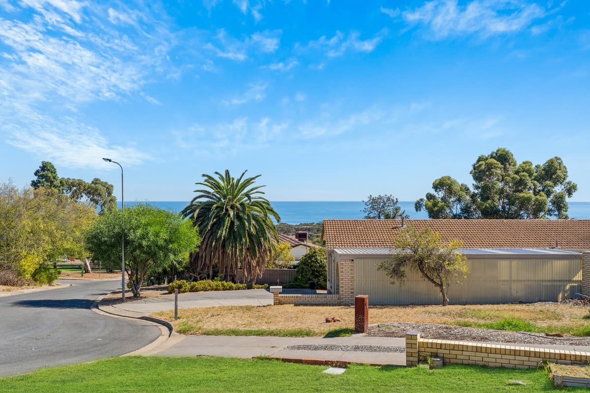 30 Manoora Drive, Hallett Cove SA 5158, Hallett Cove - Image 1