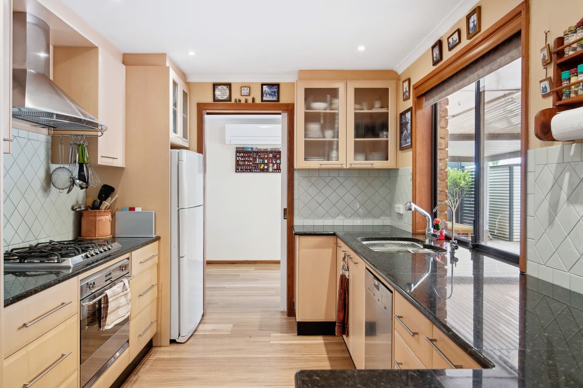 23 Phillip Avenue, Morphett Vale SA 5162, Morphett Vale - Thumbnail 7