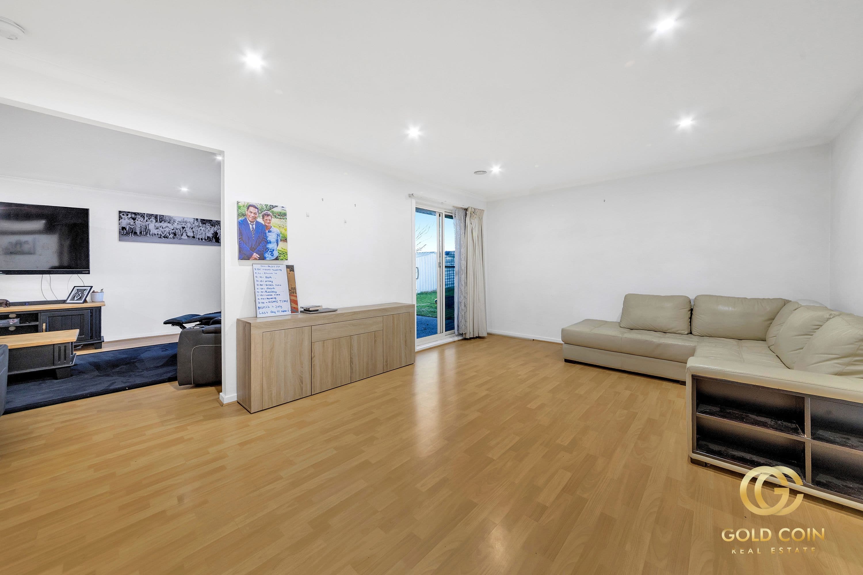 8 Landau Court, Cranbourne North - Thumbnail 6
