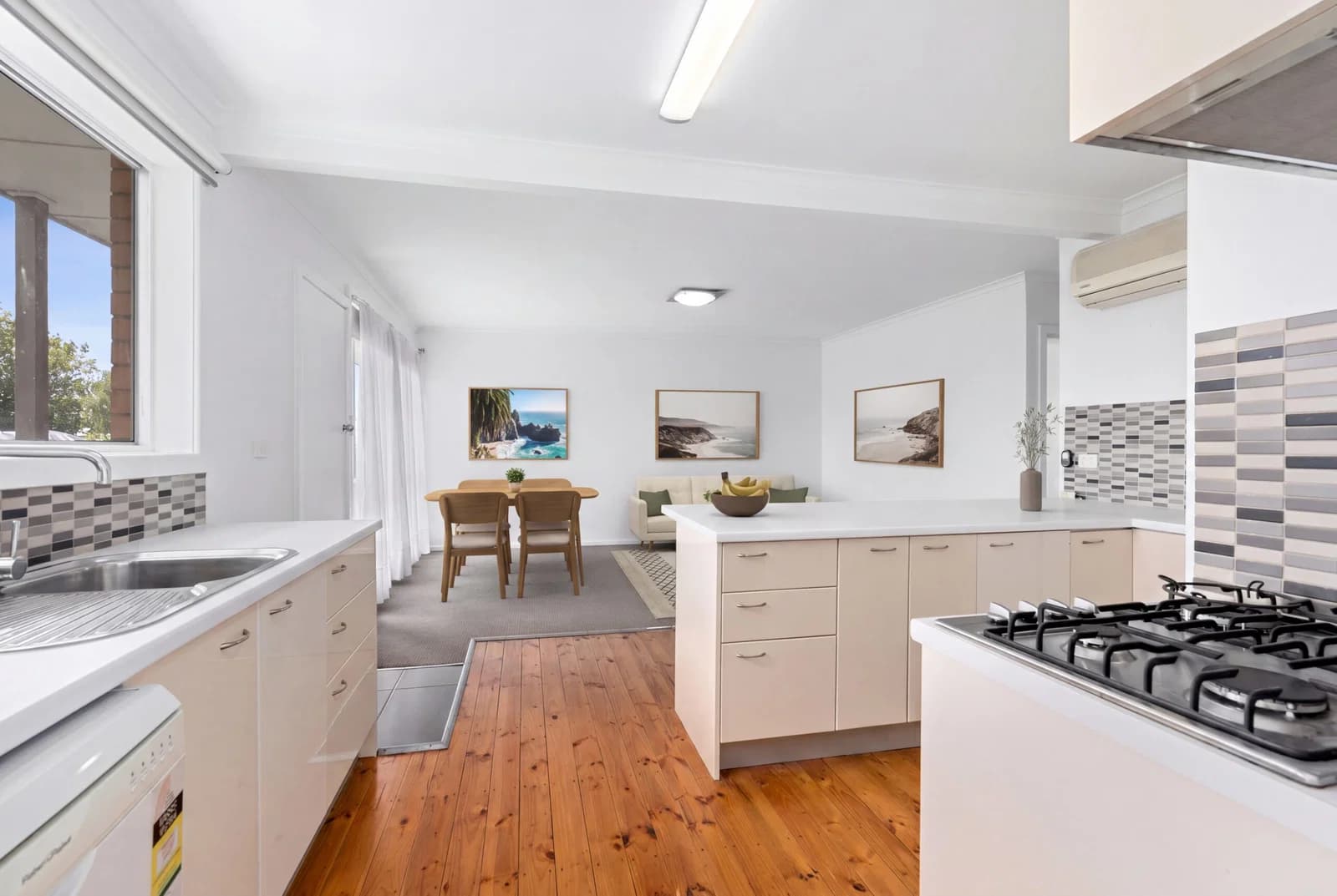 1/85 Fyans Street, South Geelong - Thumbnail 2