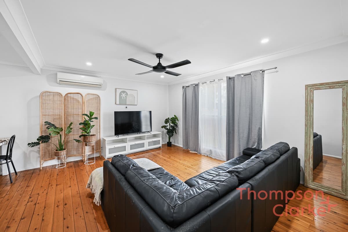 1 Unicomb Close, Rutherford - Thumbnail 3
