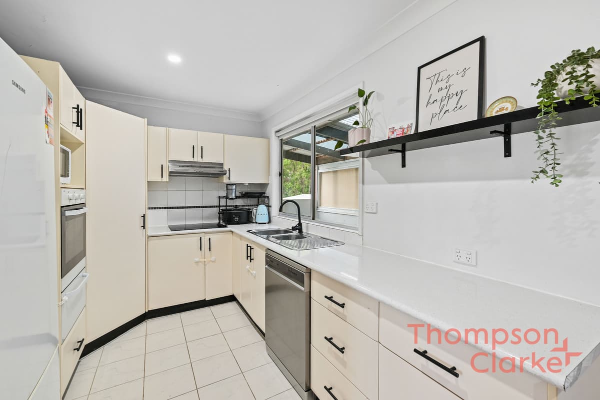 1 Unicomb Close, Rutherford - Thumbnail 7
