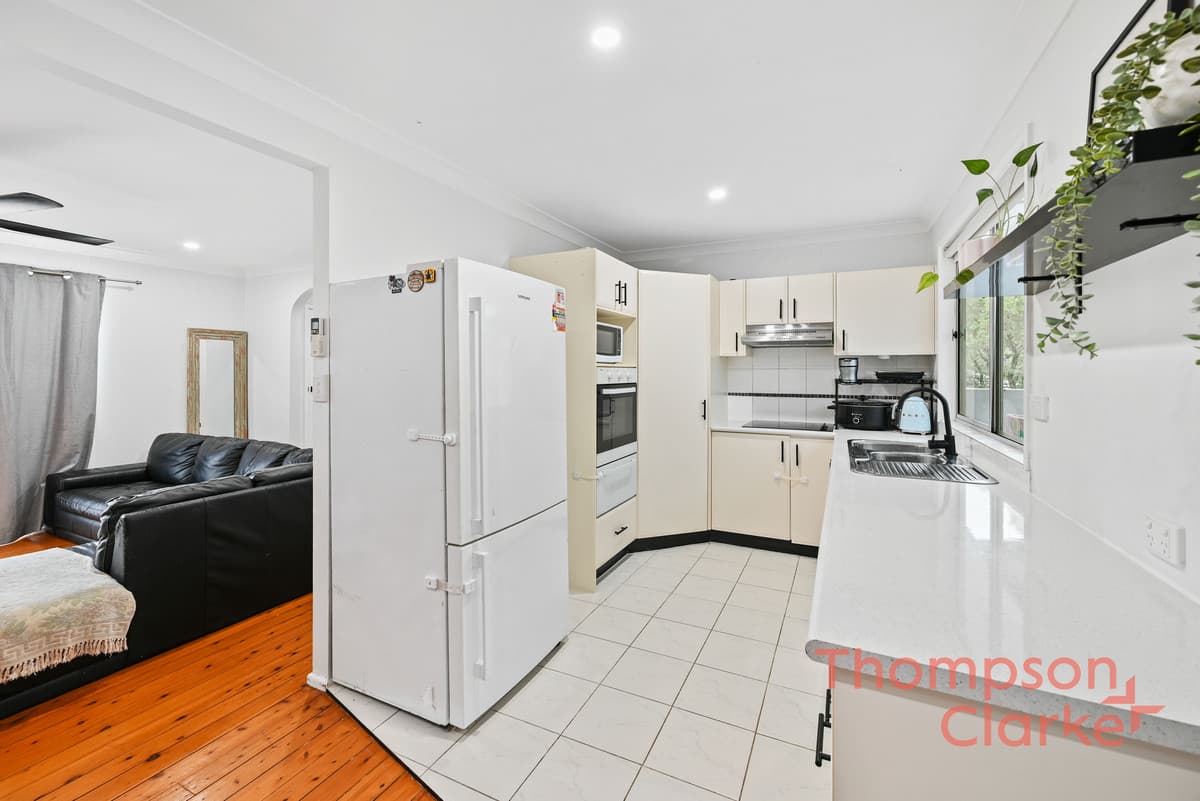 1 Unicomb Close, Rutherford - Thumbnail 8