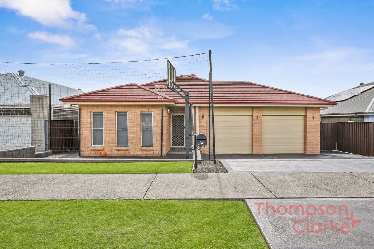 12 Grasshawk Drive, Chisholm - Thumbnail 2
