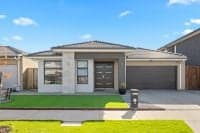 18 Akron Street, Manor Lakes VIC, Manor Lakes - Image 1