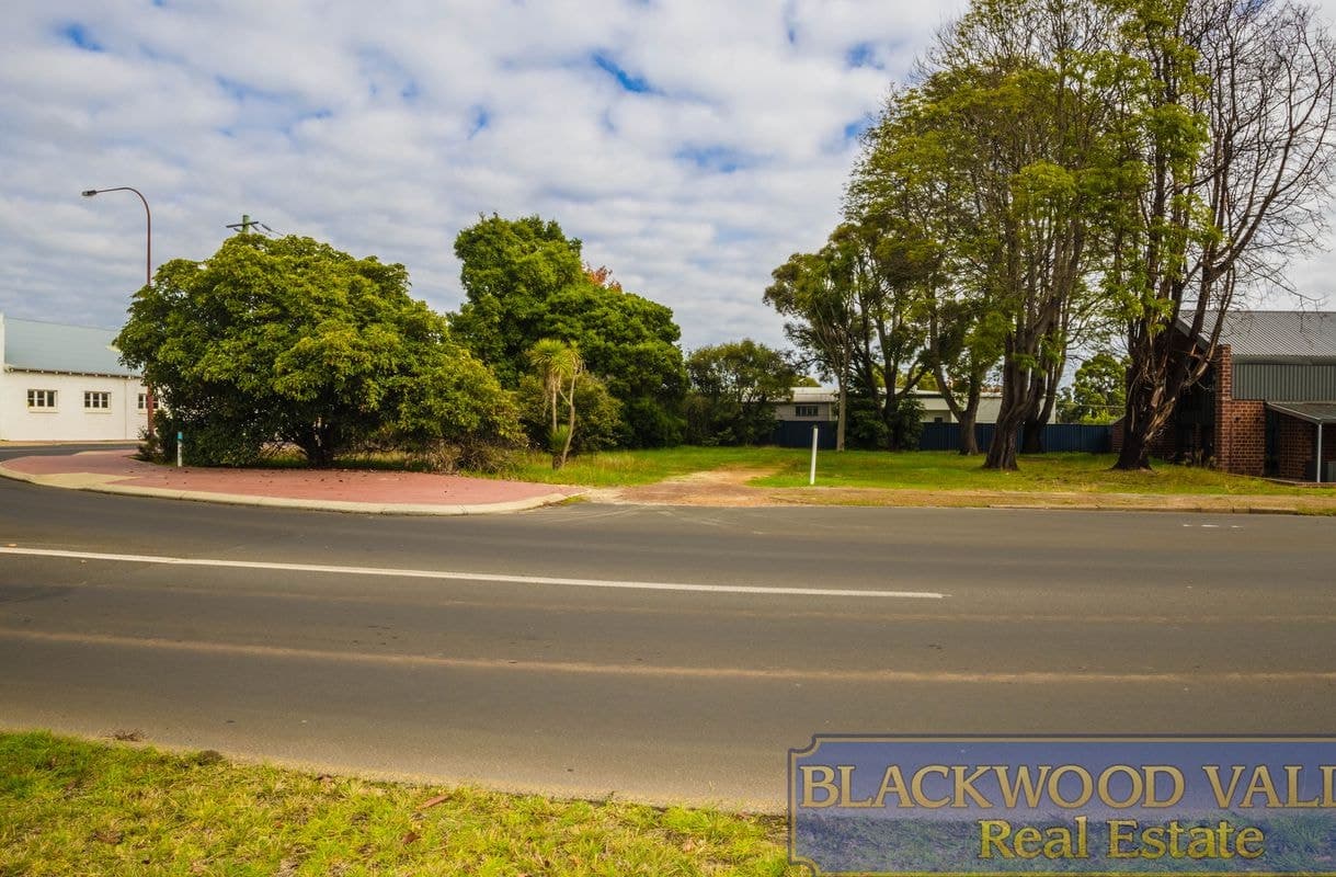 133 Giblett Street, Manjimup, Manjimup - Thumbnail 2