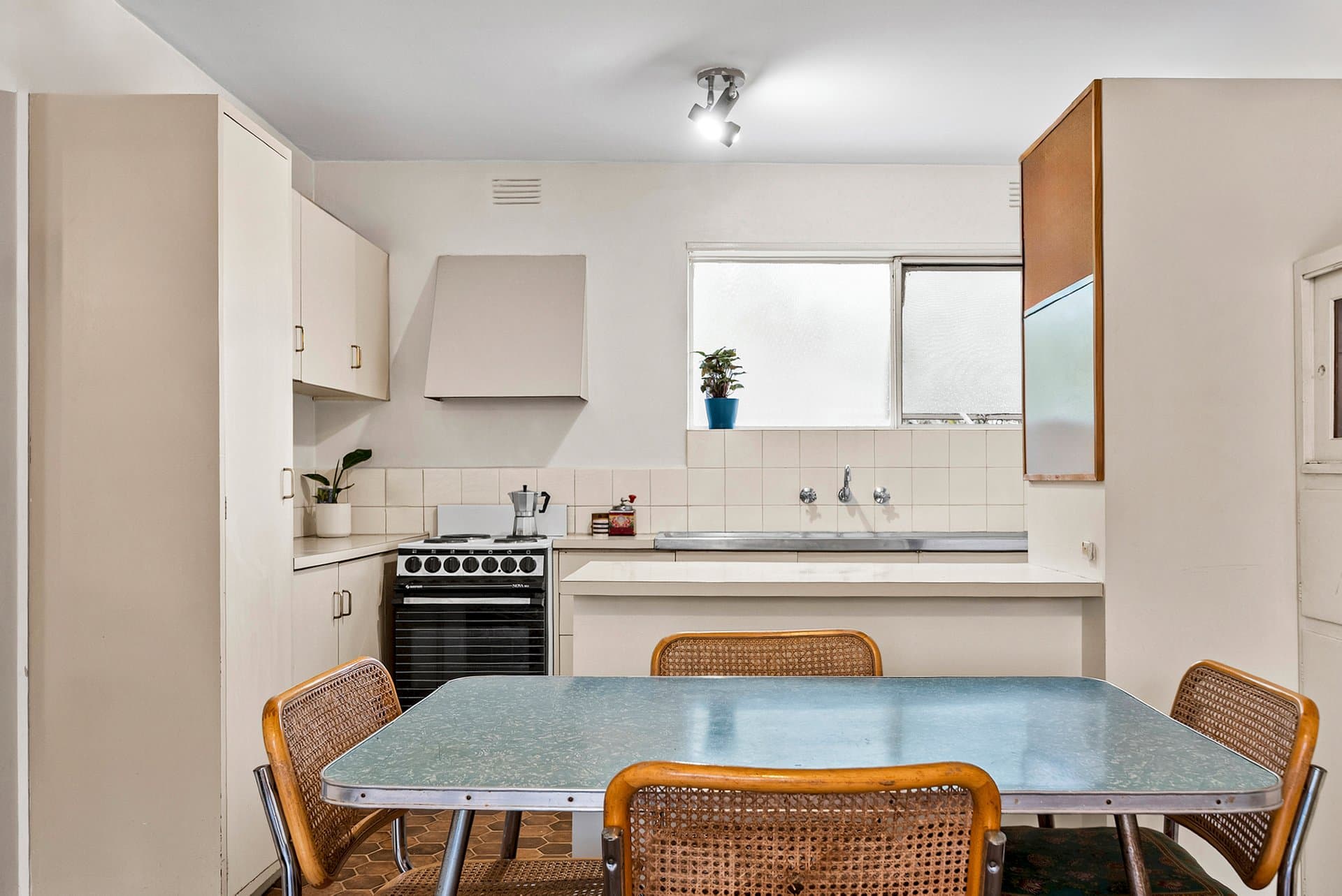 11/12 Garton Street, Carlton North - Thumbnail 5