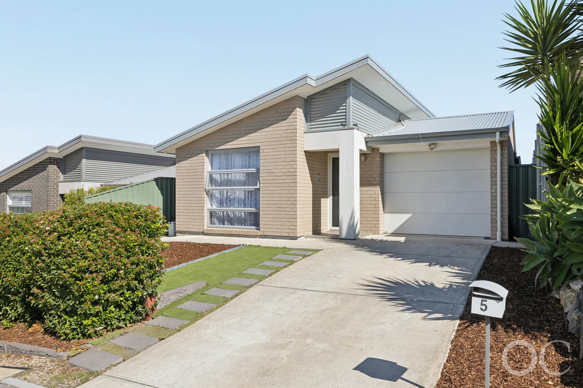 5 Gage Street, Hallett Cove - Thumbnail 2