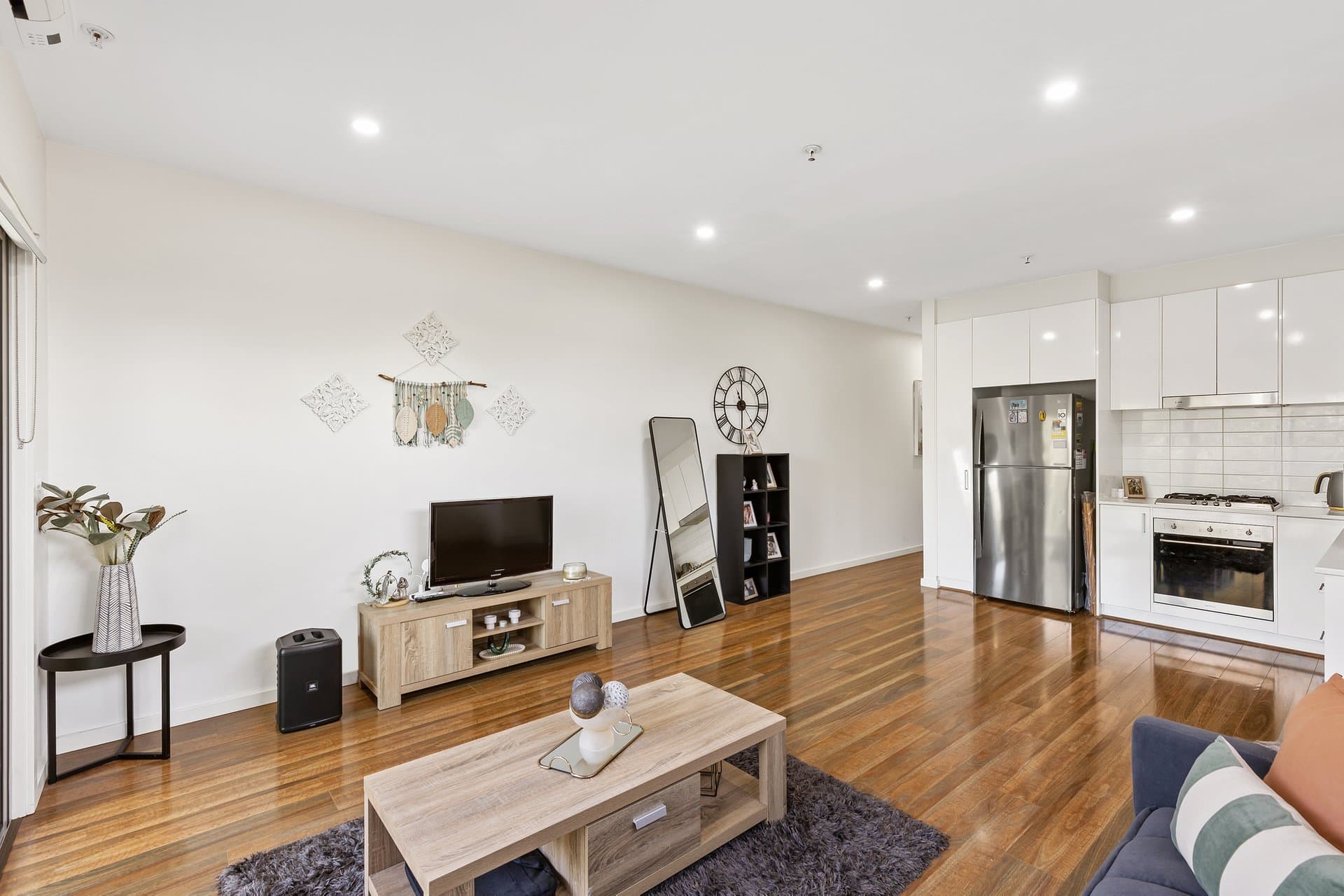 4/2 Hudson Street, Coburg - Thumbnail 4