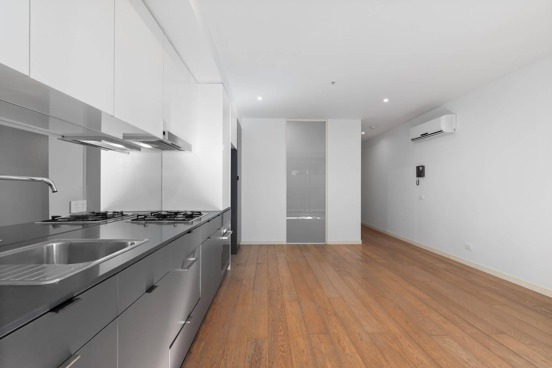 204/18 Queen Street, Blackburn - Thumbnail 5
