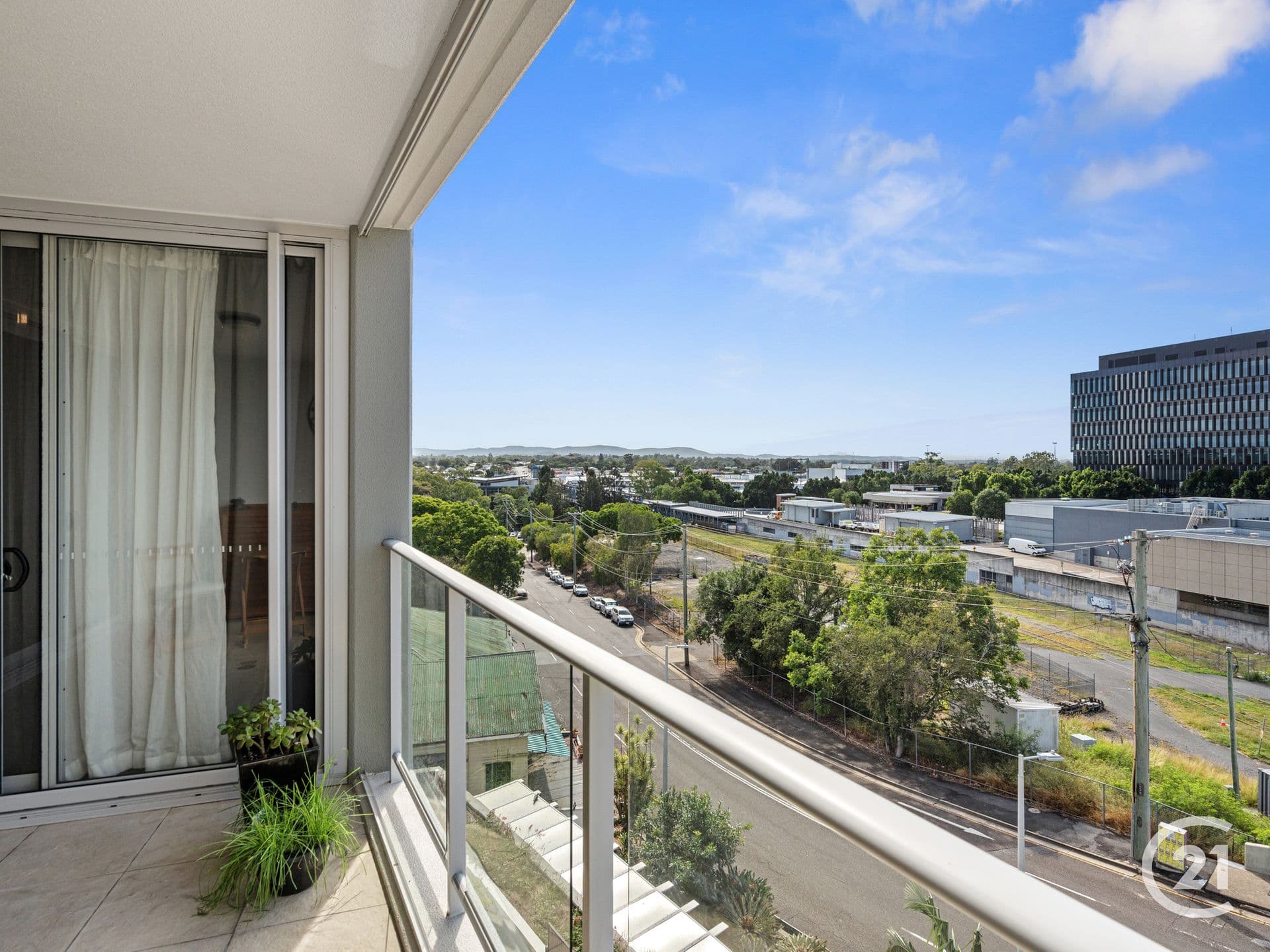 402/11 Ellenborough Street, Woodend, QLD, 4305, Woodend - Image 1