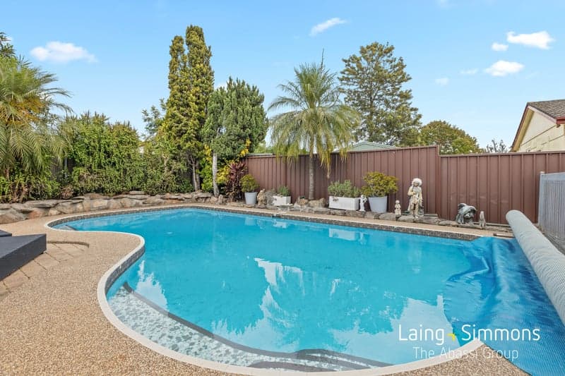 31 Riddell Crescent, Blackett, Blackett - Thumbnail 3