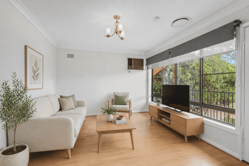 31 Riddell Crescent, Blackett, Blackett - Thumbnail 6