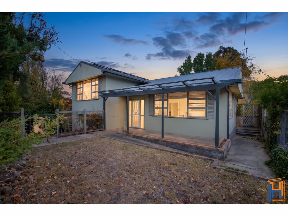 76 Markham Street, Armidale NSW 2350, Armidale - Image 1