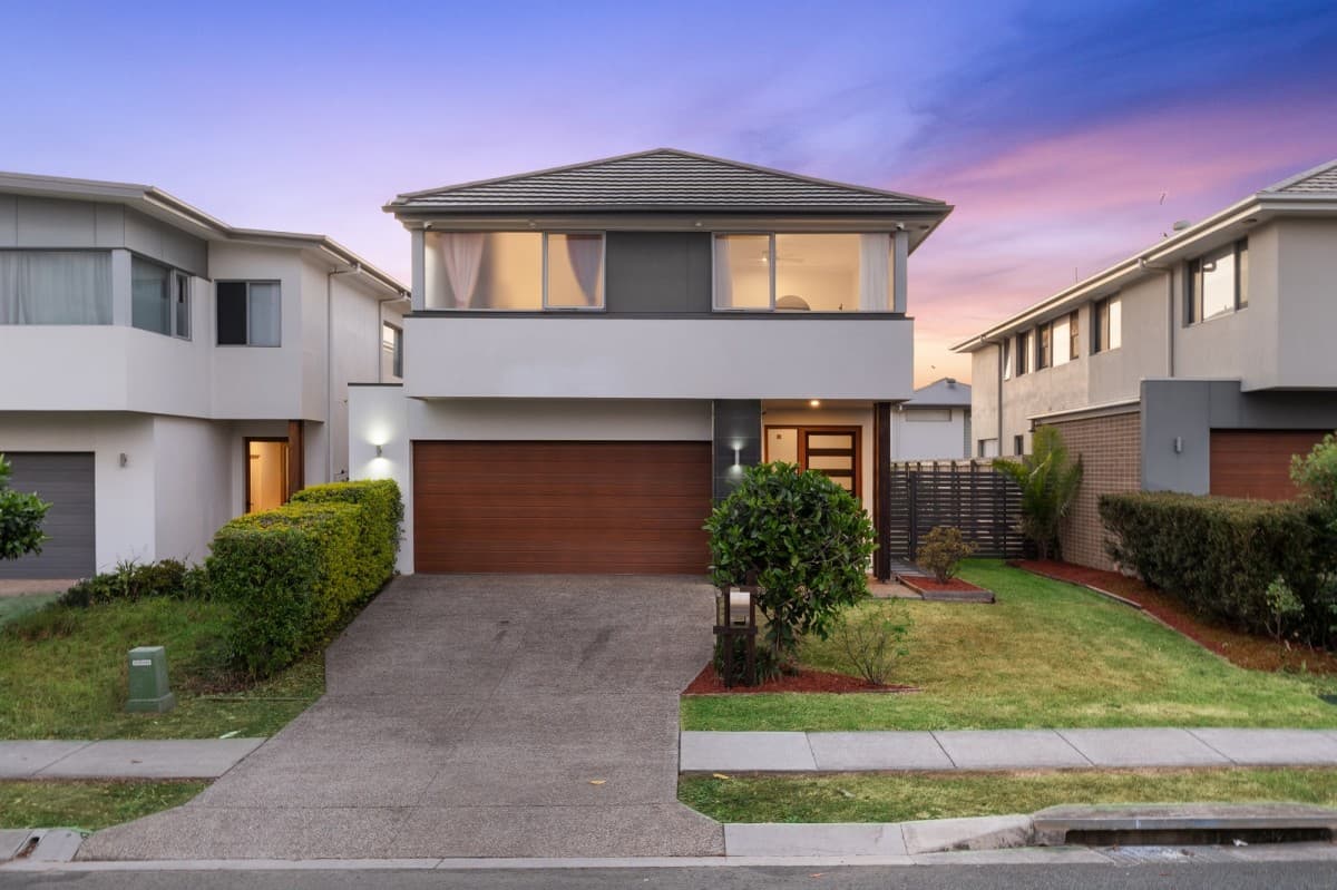 98 Hillcrest Street, Rochedale, Rochedale - Image 1