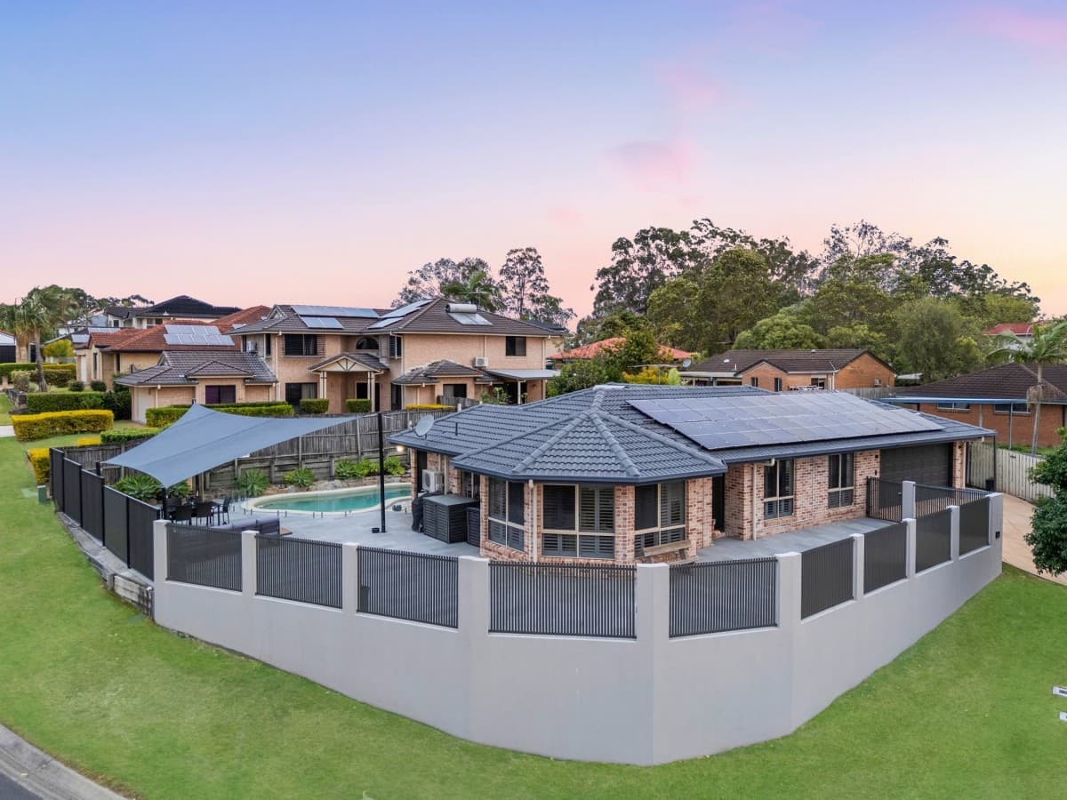 1 Picardie Close, Mansfield, Mansfield - Image 1