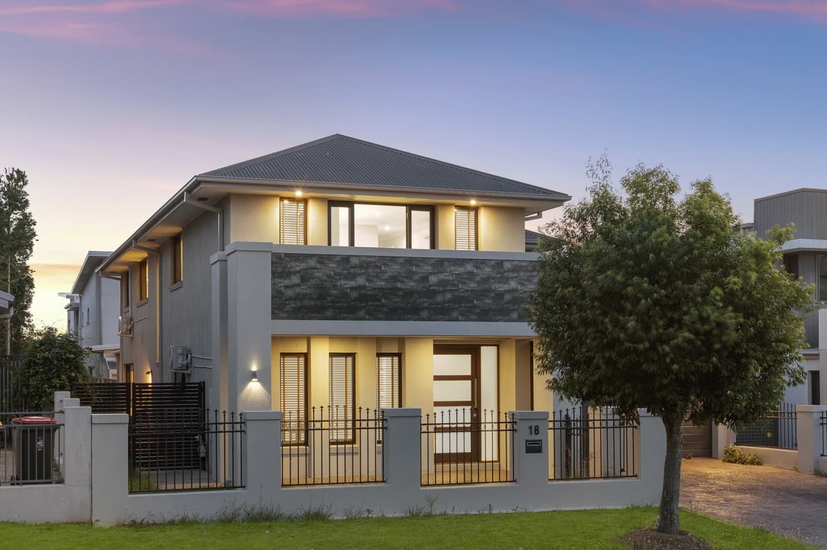 18 Skyview Avenue, Rochedale, Rochedale - Image 1
