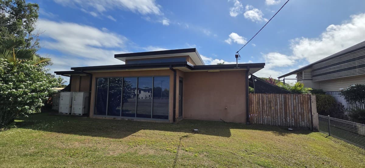 20 Palm Avenue, Ingham, QLD, Ingham - Thumbnail 2