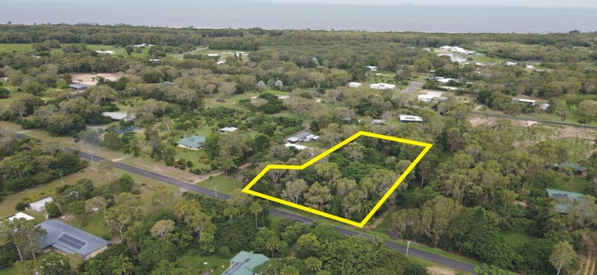 4,041 SQ.M. (JUST UNDER 1 ACRE) BEACH BLOCK IN RURAL AREA!, Forrest Beach - Image 1