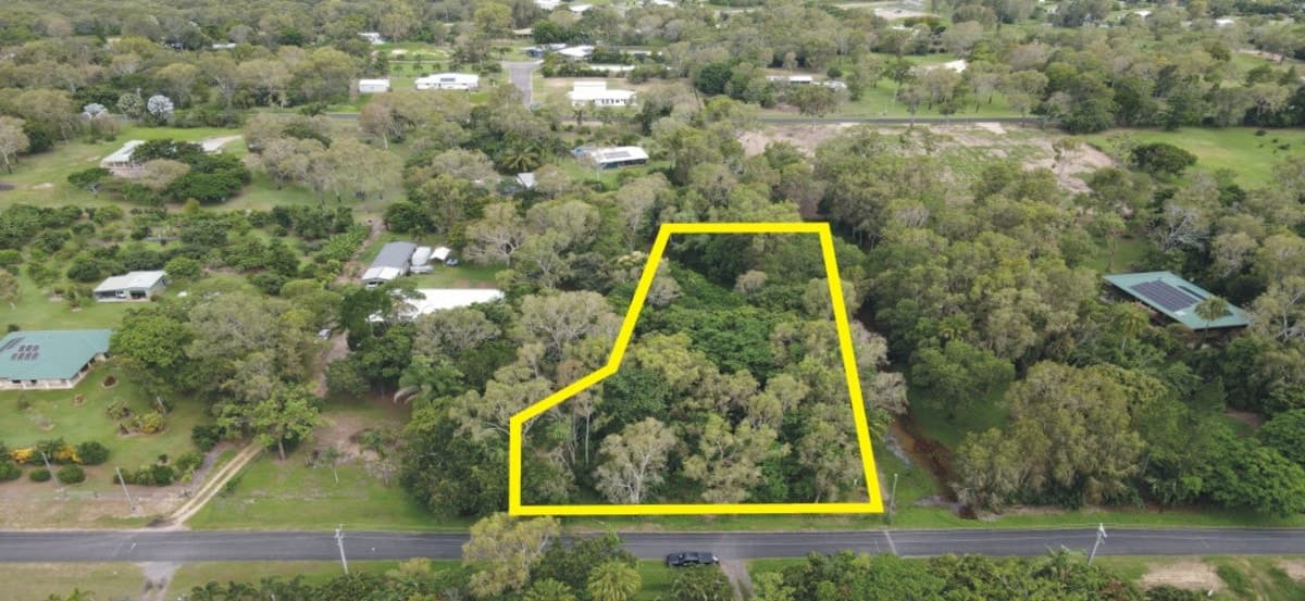 4,041 SQ.M. (JUST UNDER 1 ACRE) BEACH BLOCK IN RURAL AREA!, Forrest Beach - Thumbnail 2