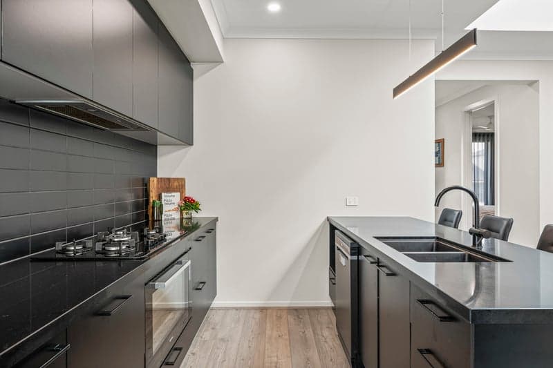 18 Salter Crescent, Christies Beach - Thumbnail 8