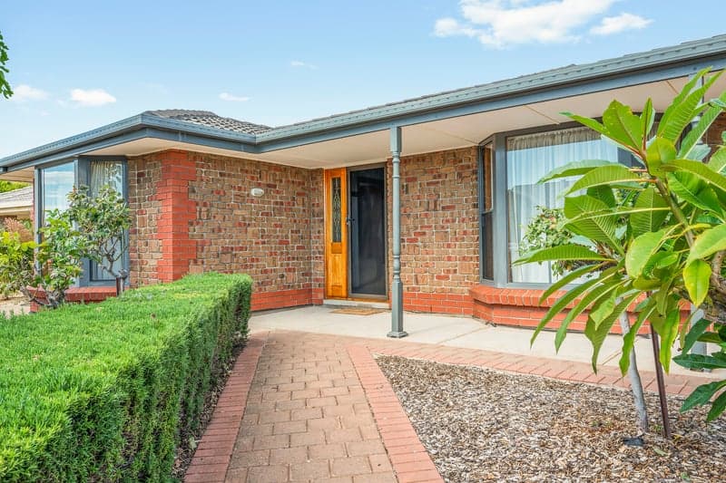 28 Elberry Close, Moana - Thumbnail 2