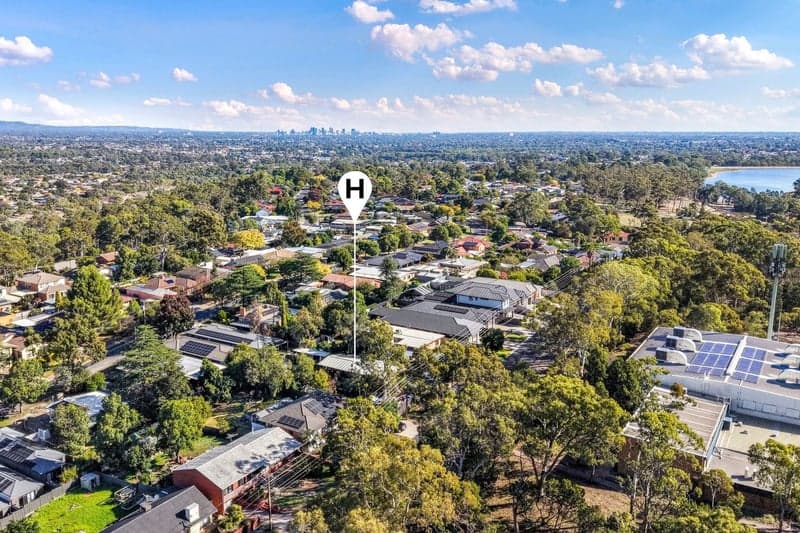 25 Hillside Avenue, Highbury - Thumbnail 4