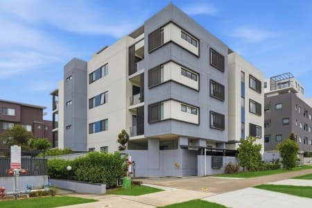 301/290 Great Western Highway, Wentworthville - Image 1