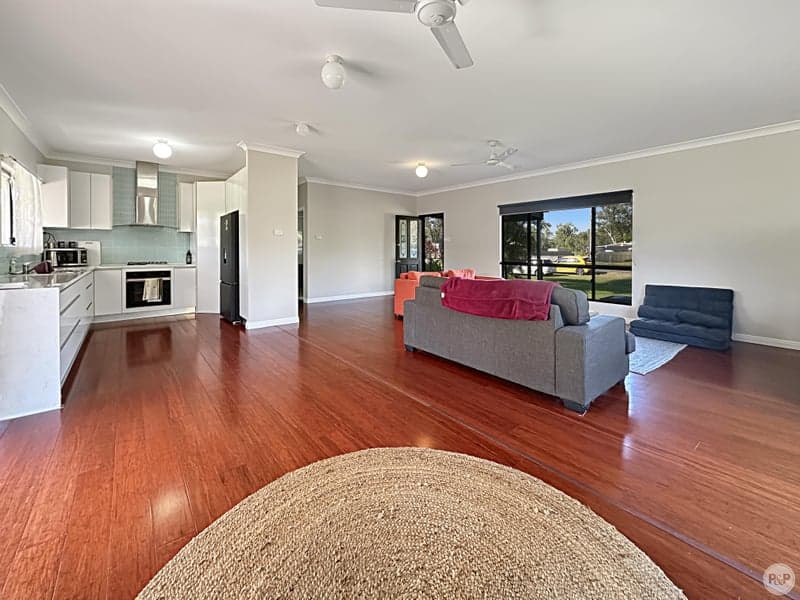 198 Balgal Beach Road, Balgal Beach, QLD 4816, Balgal Beach - Thumbnail 2