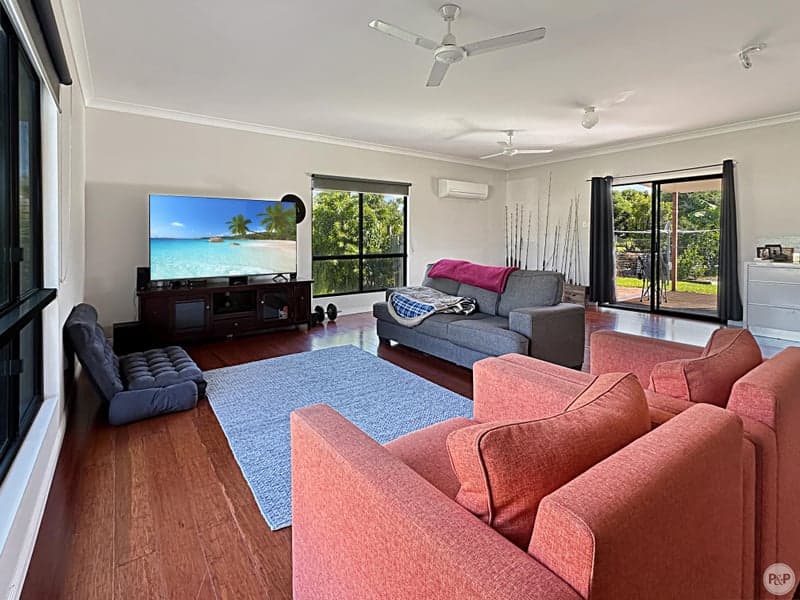 198 Balgal Beach Road, Balgal Beach, QLD 4816, Balgal Beach - Thumbnail 3